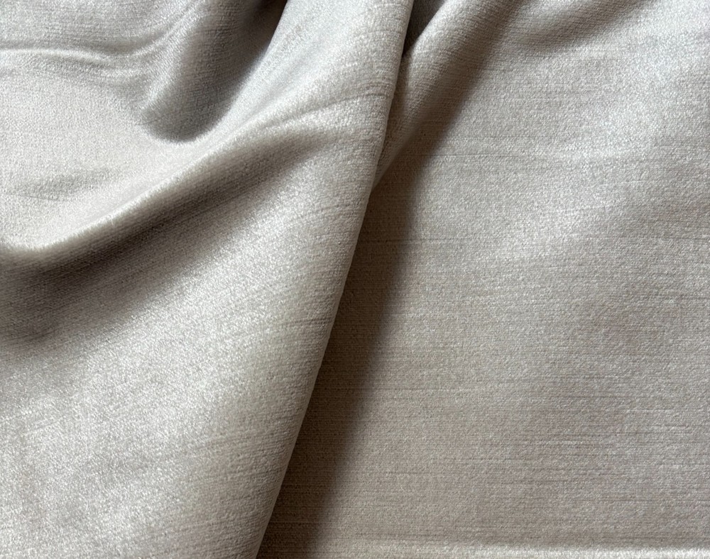 DONGHIA Ginger Mohair Velvet Fabric 10126-009 Swing Silver MSRP $5178 Luxury 6Y
