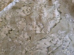 ANTHROLOGY BATIK #1999 LAVA- BROWN/GREEN MOTTLED 1 3/8 YARDS