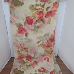 Watercolor Floral Poppy Print Chiffon Fabric 62″x59″ Pale Yellow/Green/Red