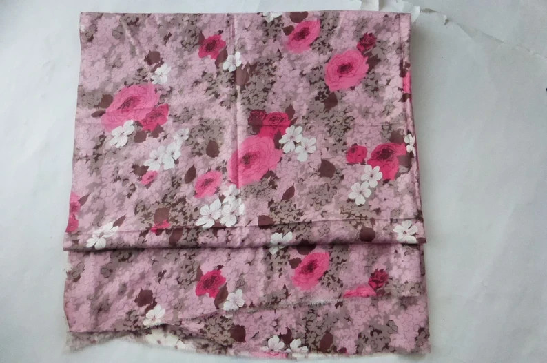 50s Pink Floral Rose Polished Cotton Fabric Remnant 42″Wx72″L 2yds Cottagecore