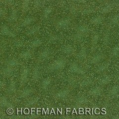 Hoffman Fabric – Brilliant Blender – #G8555-115G Grass/Gold