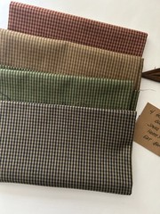 4 BLUE GREEN BROWN RED Small Check Homespun Fat Quarters