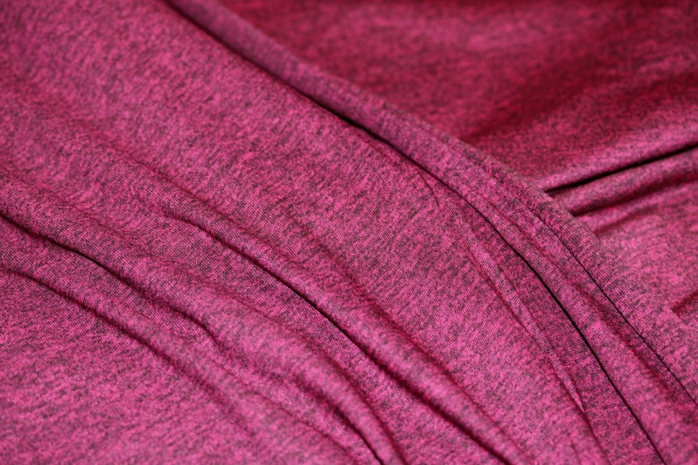 JERSEY KNIT FABRIC HEATHER FUCHSIA ATHLETIC MOISTURE WICKING 100% POLYESTER 60″