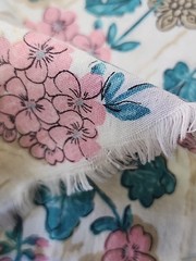 40s 50s Floral Motifs Cotton Fabric 36.5″w X 1.1yds Feedsack Style STAINED