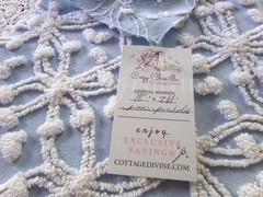 Coastal Vtg Chenille Bedspread Fabric Blue White Wedding Ring Pop Design 24×18″