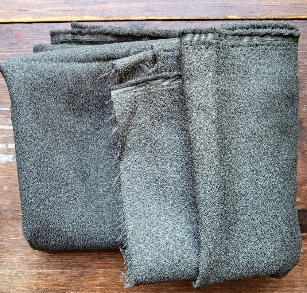 1.5+ Yards Dark Green Suiting Apparel Fabric Synthetic Crepe 60″