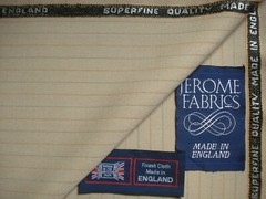 95% SUPERFINE WOOL + 5% POLYAMIDE SUITING FABRIC MADE IN ENGLAND = 5.23 m