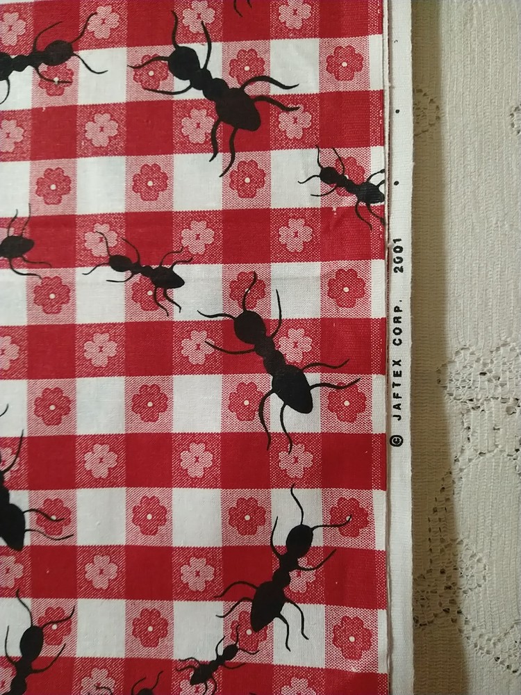 REMNANT Jaftex Red Picnic Plaid Check Fabric Ants Vintage Crafts Clothing 22×19″