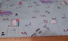 TIMELESS TREASURES Fabric – CITY GIRL – Accessories on Light Blue – (18″)
