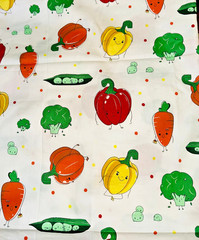 Hengli Happy Veggie Broccoli Carrot Bell Pepper Peas Fabric Cotton 36″ x 60″ BTY