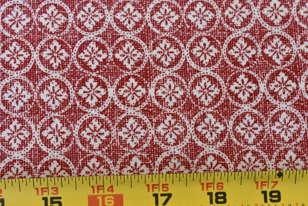 By 1/2 Yd, Red Print on Quilt Cotton, Jo-Ann, P3431