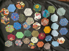 Pre Cut Quilters Hexagons 3.5″ Cotton Fabric Vintage – 8 oz.