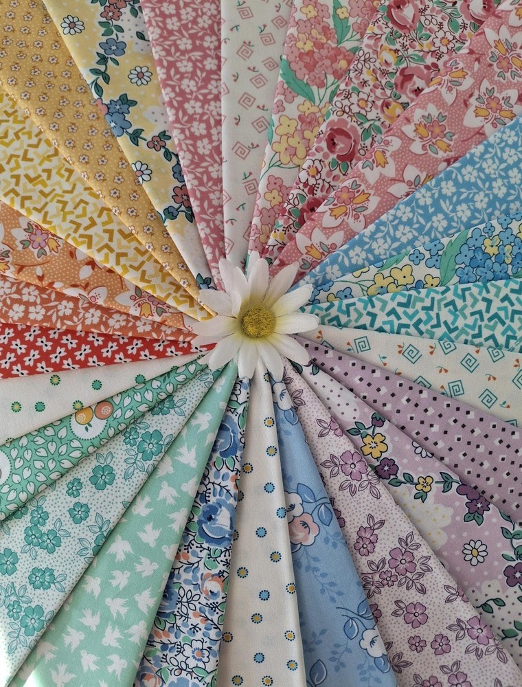 Robert Kaufman At the Cottage 25 Fat Quarters Bundle 30s Repro Feedsack Fabric