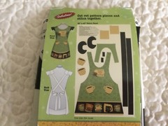 Domestic Diva Cut & Sew Aprons Fabric Panel Set of 2 NEW