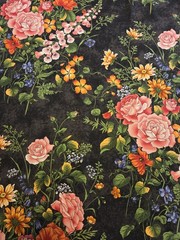 Vintage 2007 Seattle Bay Fabrics Big Beautiful Floral By The 1/2 Yd. 18×45