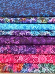 Dancing Dahlis cotton charm pack 96 pcs – 8 designs