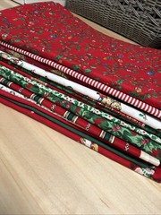 Christmas Quilting Fabric Bundle lot Metallic Cotton 6 Yards Cranston 2 lbs 11oz