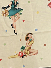 Retro Michael Miller PARTY GIRLS Large Pin Ups CX-1293 Cotton Fabric 32×44″