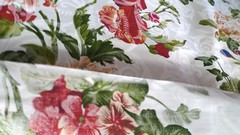 VICTORIAN CHINTZ PRINT FLORAL DAMASK IVORY POLY COTTON FABRIC 60″ By the Yard