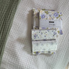 Moda Fabrics Georgia 42pc 5″ Charm Pack Precut Floral 100% Cotton Squares