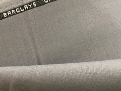 Vintage 1991 Barclay’s Gray 60% Wool 40% Mohair English Suiting 2.7m 275 g/m
