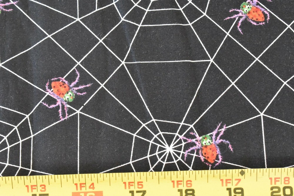 By 1/2 Yd, Lavender & Red Spiders on White & Black Cotton, Andover, Carle, P7071