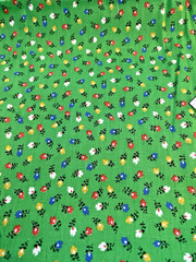 VTG Ditzy CALICO Blue Red Yellow & White Florals on Green Cottagecore 22″x16″