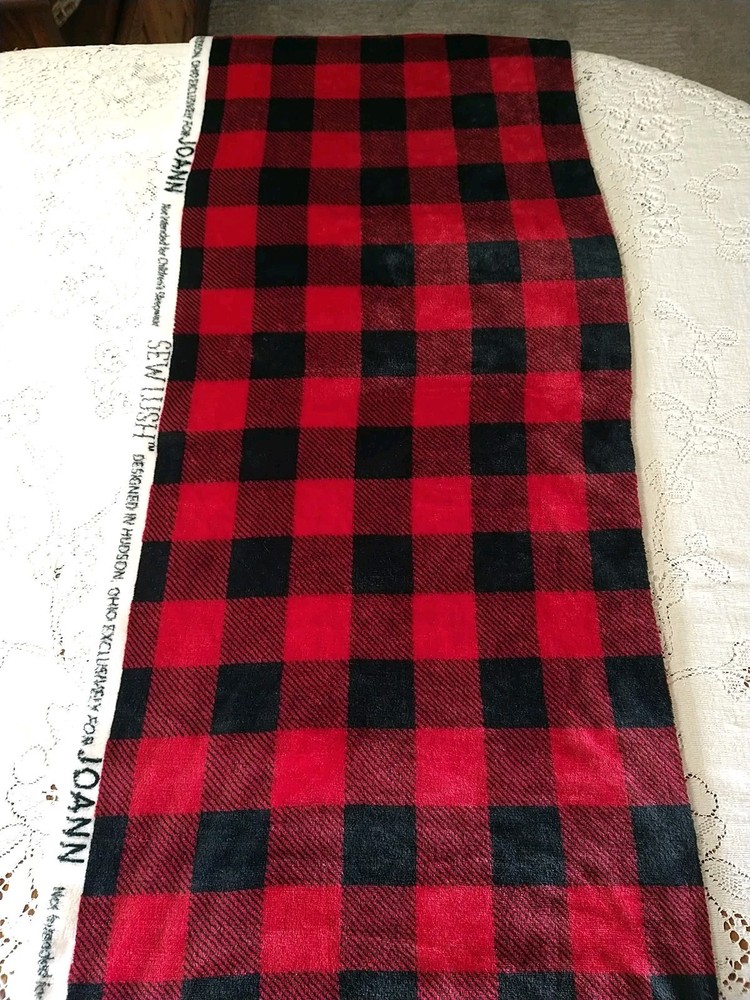 REMNANT Red Black Buffalo Plaid SEW LUSH FLEECE FABRIC 43″ x19″