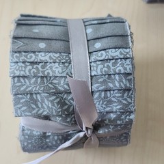 Gray Floral Paisley Cotton Fabric Lot 2.5 Yards & 20 Count Jelly Roll Strips