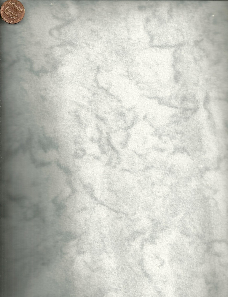 Quilter’s Crumble light gray blender Riverwoods flannel fabric