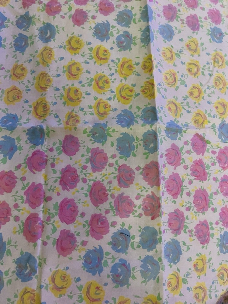 VTG Yellow Pink & Blue Florals White Granniecore Cottagecore BTFQ 36″wide