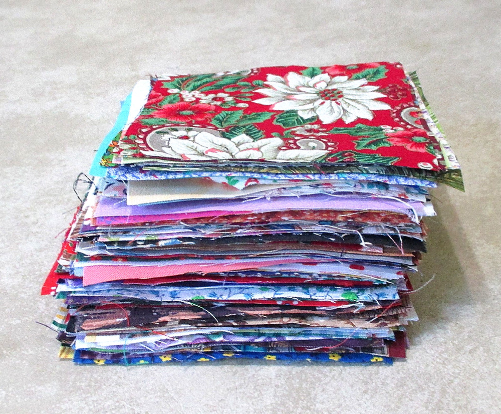 Lot of 150+ Granny’s Vtg 4″ X 4″ Charm Quilt Squares 1930s to 1990s Fabric