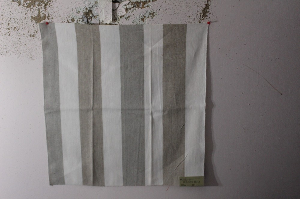 Beacon Hill, Lotus Stripe, Woven Traditional Stripe, 26″ W X 26″ L, Color Linen
