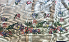 VTG Semi Sheer Large Floral Silk w/Satin Stripe w/ Border Print 45″ X 189″