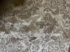 Vintage 1.5 YARDS+ Elegant Beige & Brown FLOCKED Fleur de Lis FABRIC 25″ x 59″