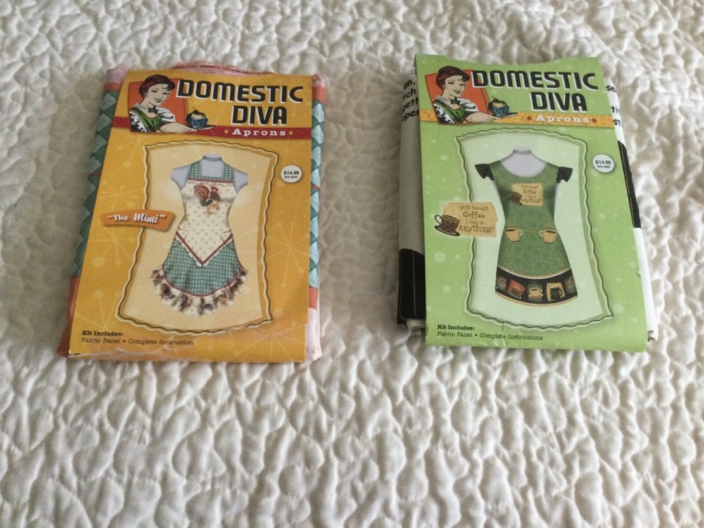 Domestic Diva Cut & Sew Aprons Fabric Panel Set of 2 NEW