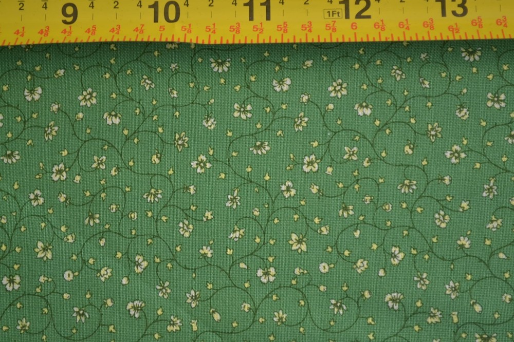 By 1/2 Yd, White Calico on Green Quilt Cotton, RJR/Hasegawa/Sweet Victoria, B665