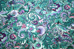 VINTAGE FAIRYTALE GARDEN IN GREEN AND PURPLE FROM PETER PAN – 100% COTTON FABRIC