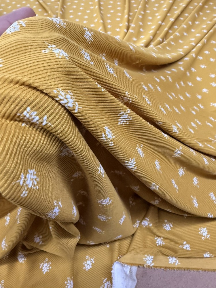 RIB 2×1 Knit Print 95% Polyester 5% Spandex 58/60″ Fabric By The Yard