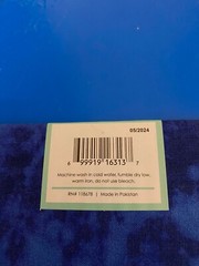 BRAND NEW CREATE IT 100% COTTON TEXTURED PRECUT SEWING AND CRAFT FABRIC 18″ X21″