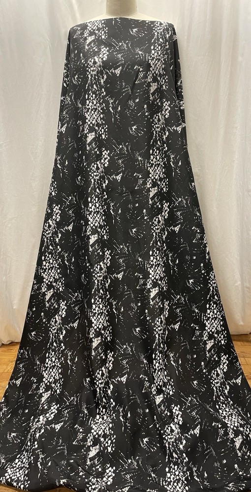 100% Silk Twill Black White Abstract Snake Skin Luxury Fabric By The Yard 54″ W