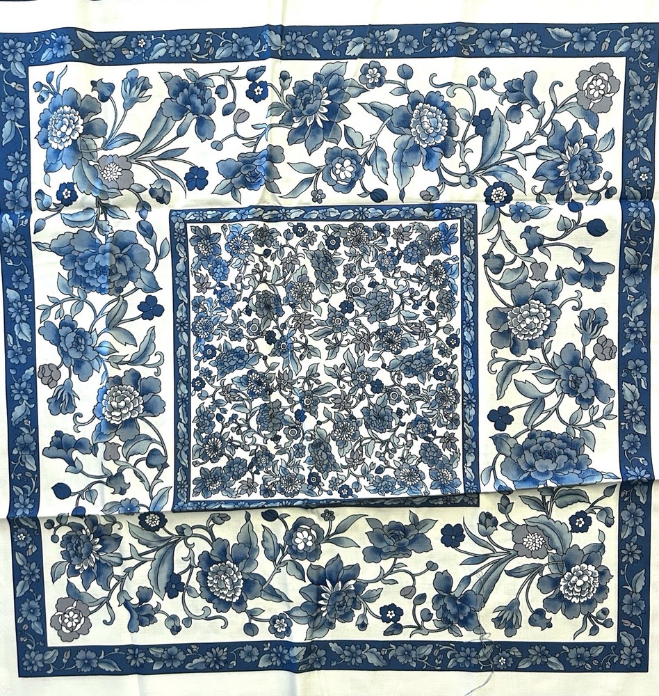 The Mandarin Garden Pillow Quilt Panel 22 X 22″ by Hoffman California Fabrics