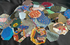 Pre Cut Quilters Hexagons 3.5″ Cotton Fabric Vintage – 8 oz.