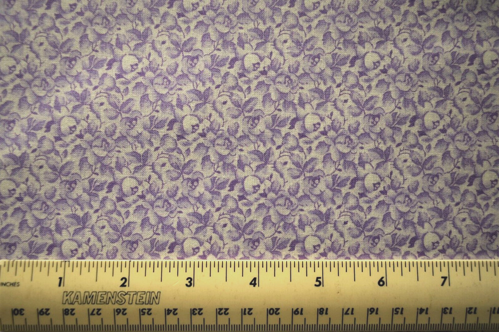 16″ 100% cotton fabric Light purple and white floral calico flowers blooms