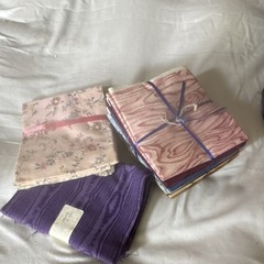 Country Cute! Fabric Bundles Floral & Woodgrain Patterns Multicolor Mixed Themes