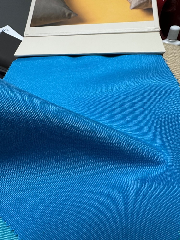 Acrylic Canvas Pacific. Stain resistance and water repellency.
