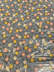 VTG Marcus Brothers Textiles Sample Cut 8187 Light Blue Flower Daisies – 5 Yards