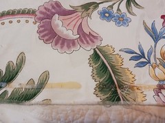 Express Stock 15 Cotton Fabric Samples Light Florals Cream Pink Red 12×16 Metall