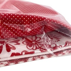 Annie’s Creative Quilters Fabric Club Riley Blake Apron Country Red White Floral
