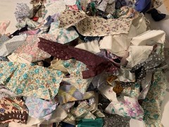 Grab Bag Of Vintage Fabric Scraps And Pieces/ 2 Lbs